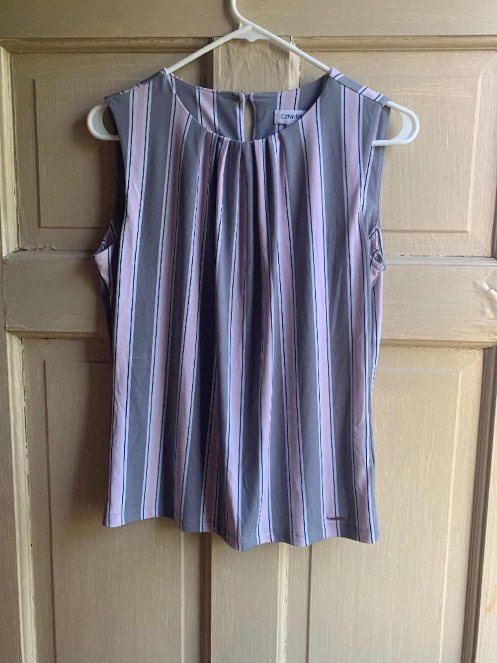 Sleeveless Calvin Klein Blouse